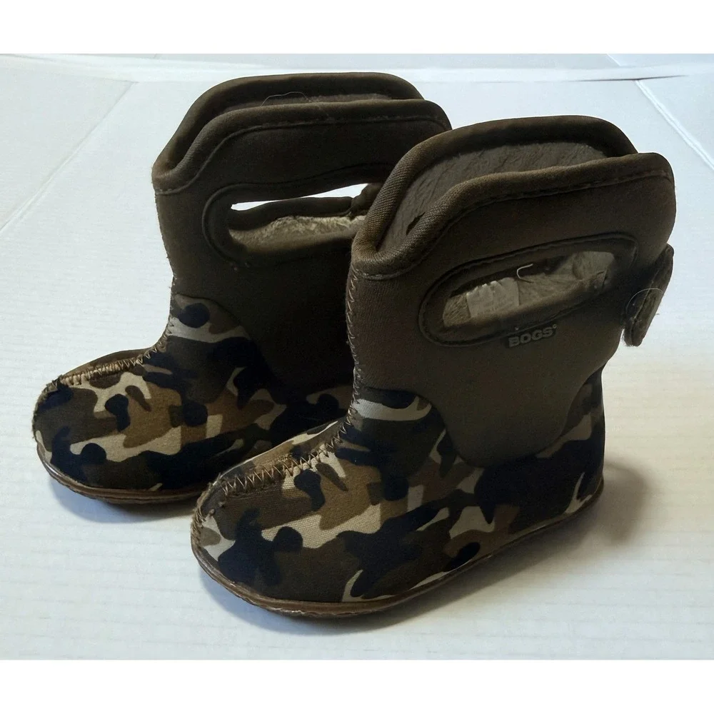 BOGS - Baby Camo Insulated Waterproof Winter Boots - Infant Size 6